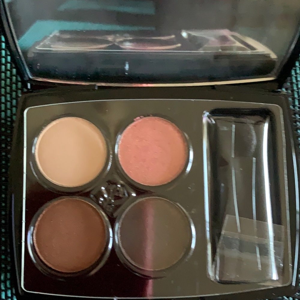 Eye shadow - Picture 3 of 7